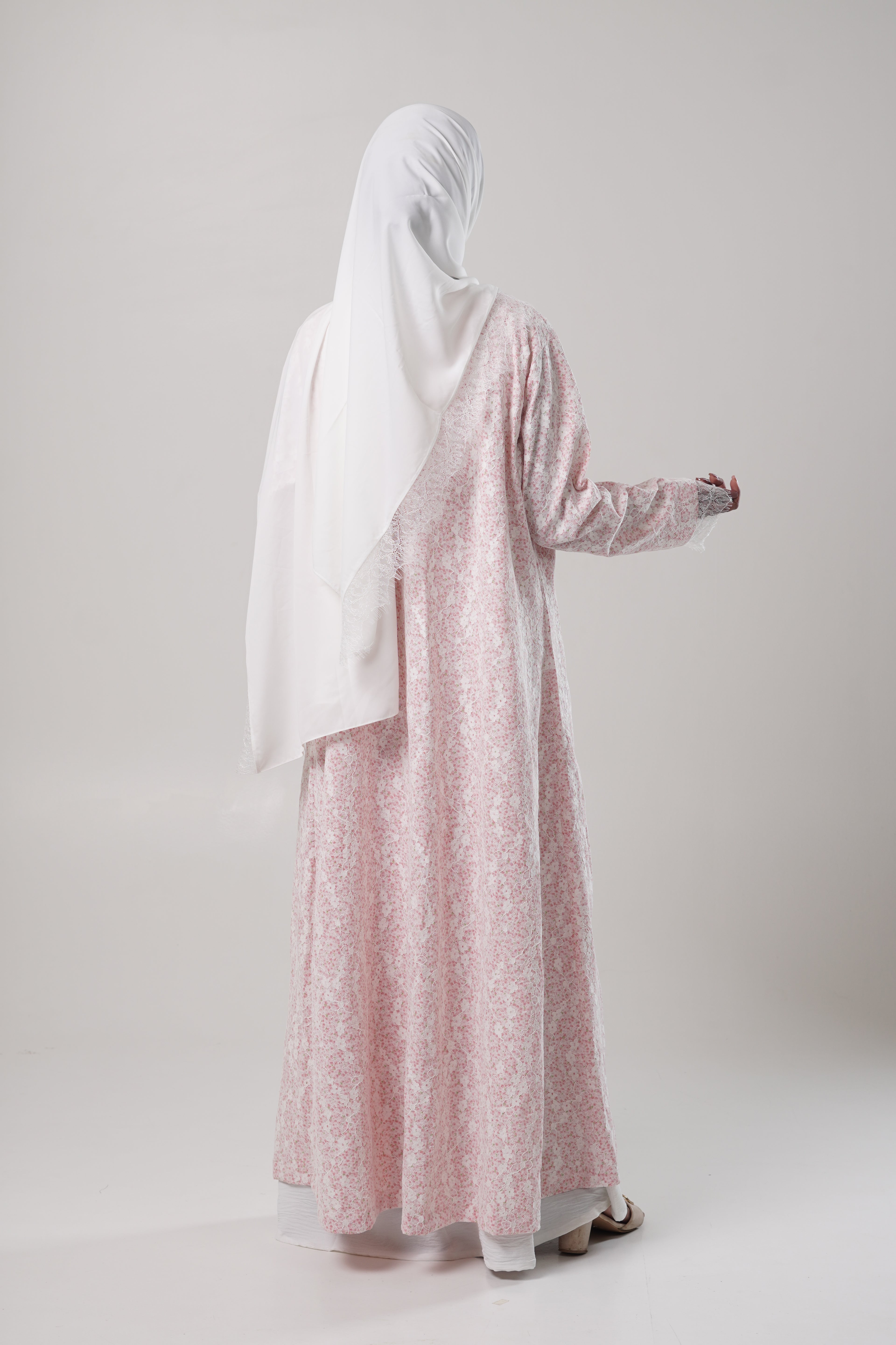 Leen — Pink Printed Chantilly Abaya