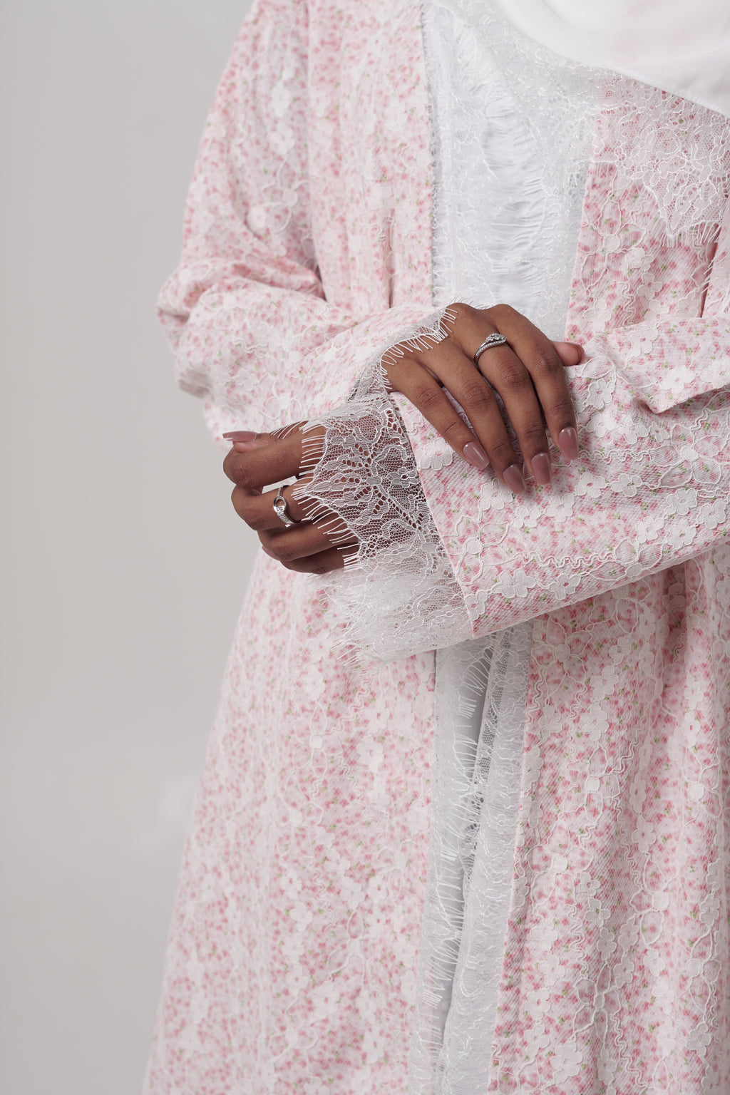 Leen — Pink Printed Chantilly Abaya